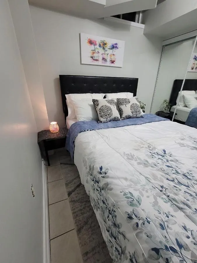 Roryhouse Daire Toronto Pansiyon