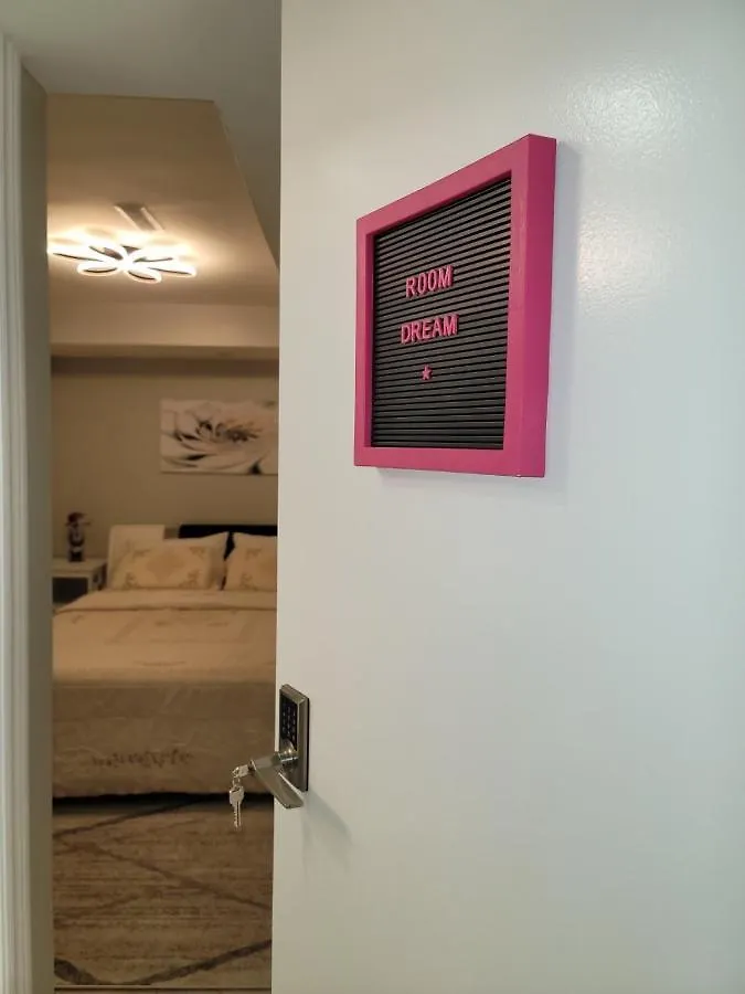 Roryhouse Daire Toronto